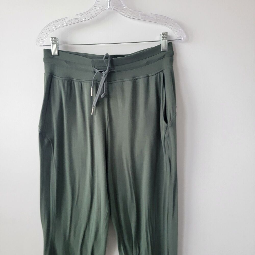 Lululemon Scuba High-Rise Jogger size 8 green Full Length - Picture 3 of 8